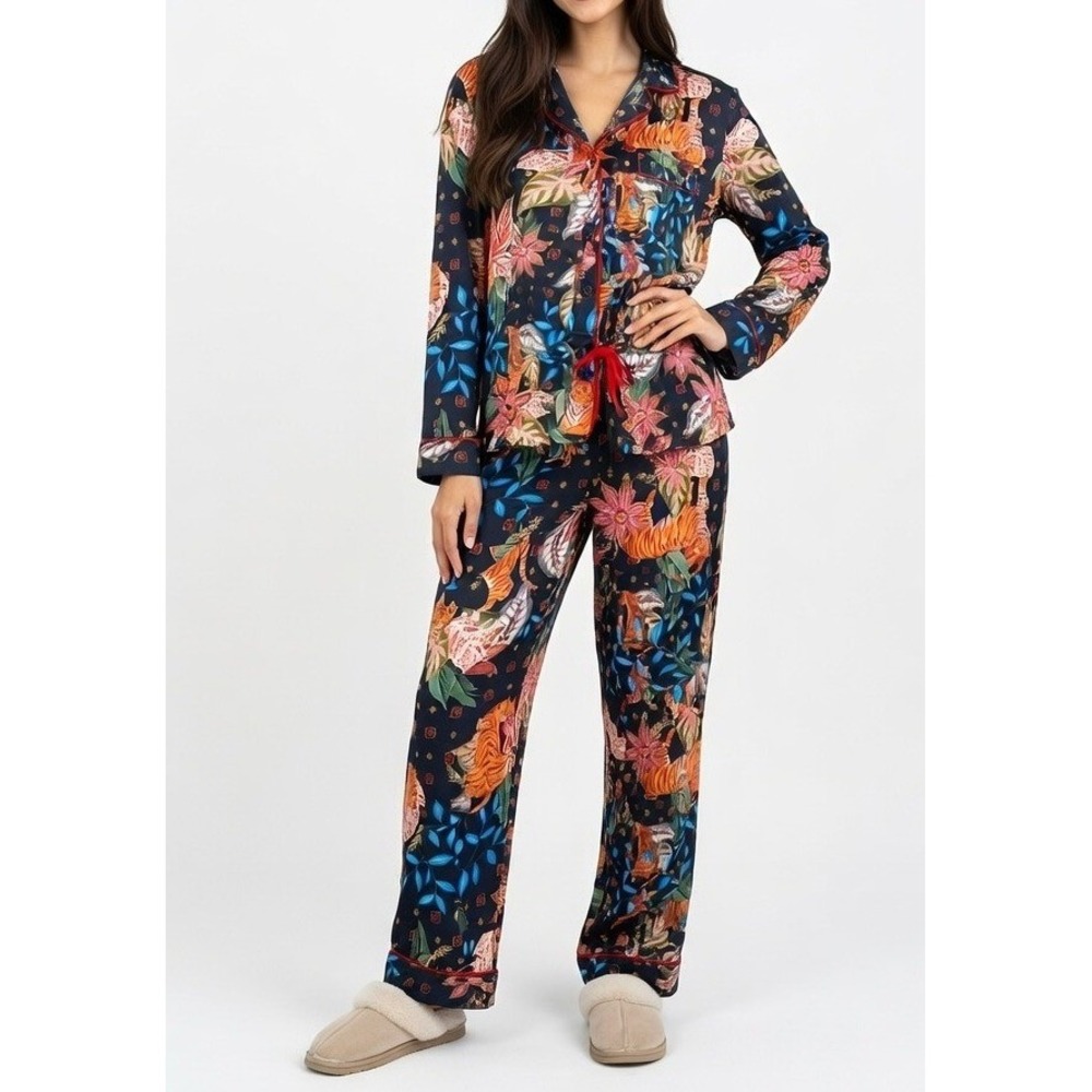 Room Service Exotic Pajama SET Women XS Black Tiger Floral ButtonUP Cozy Lounge